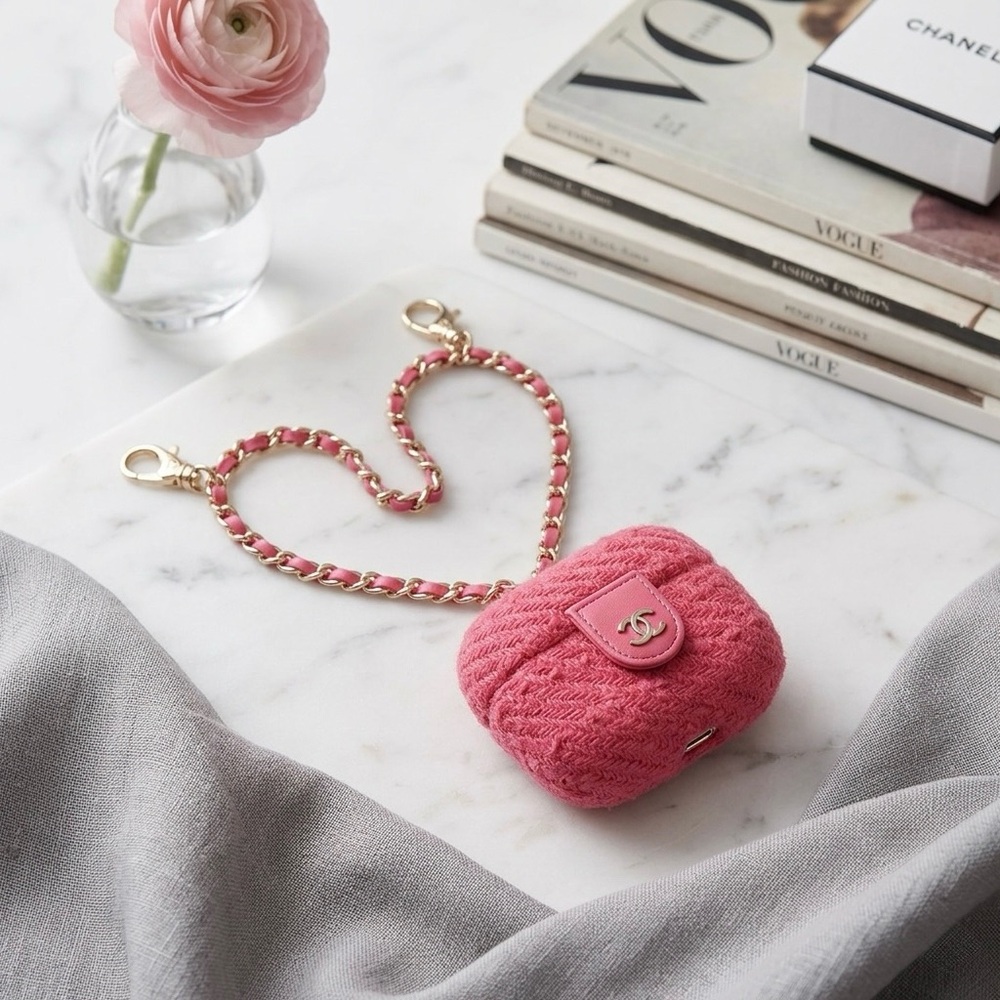 CHANEL CC airpod case holder